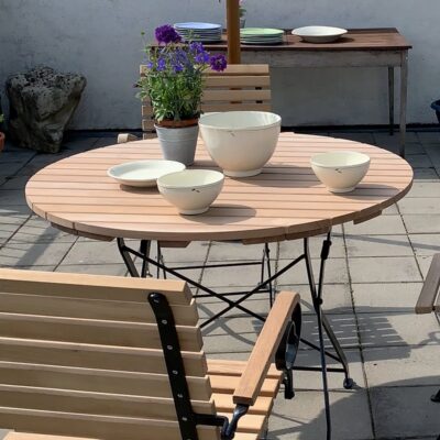 Gartentisch Robinie rund (1)